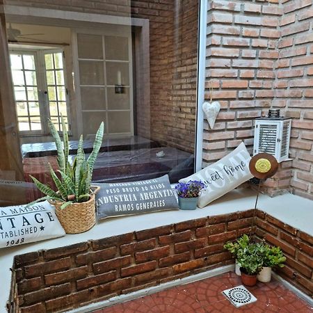 Usuy Sn Apartment San Nicolás de los Arroyos Екстериор снимка